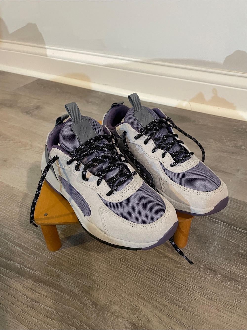 Columbia Women's Lavender and Light Gray Athletic Sneakers
